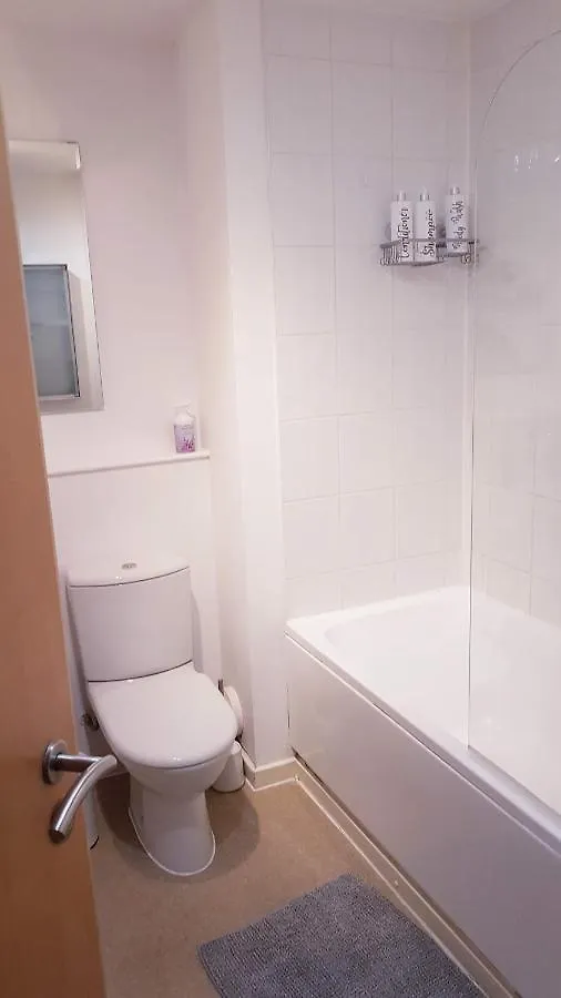 Marco Island -Spacious City Centre 2 Bedroom Apartment Nottingham