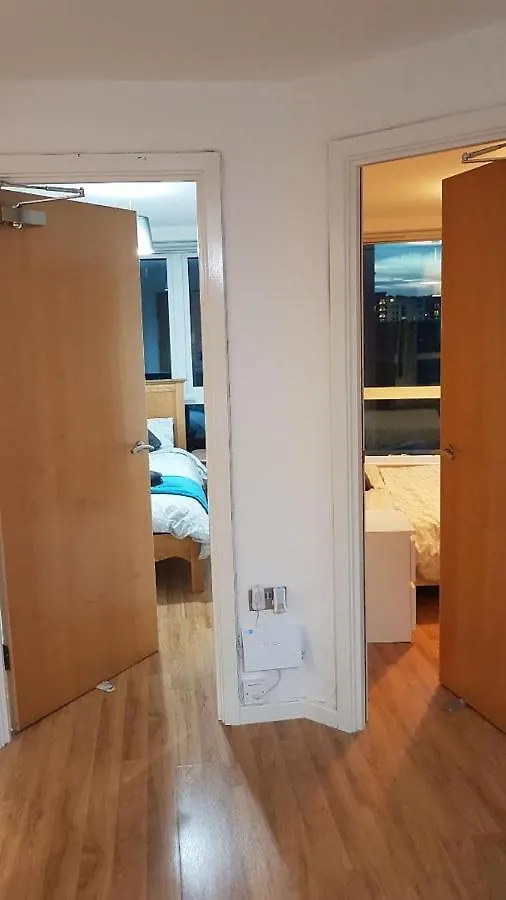 Marco Island -Spacious City Centre 2 Bedroom Apartment Nottingham