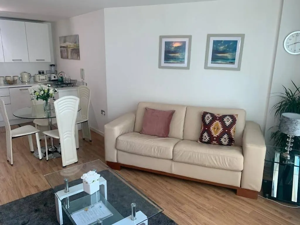 Marco Island -Spacious City Centre 2 Bedroom Apartment Nottingham Egyesült Királyság
